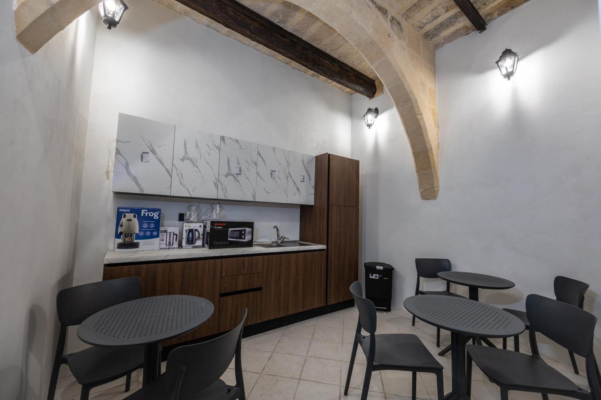 Matilde Valletta Suites Exterior photo